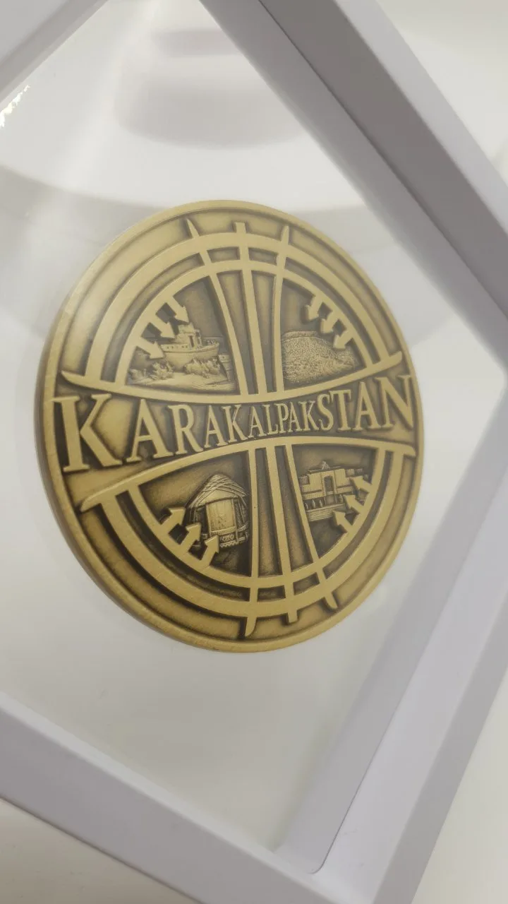 «Qoraqalpog'iston (Karakalpakstan)» oltin rangli kolleksion tanga